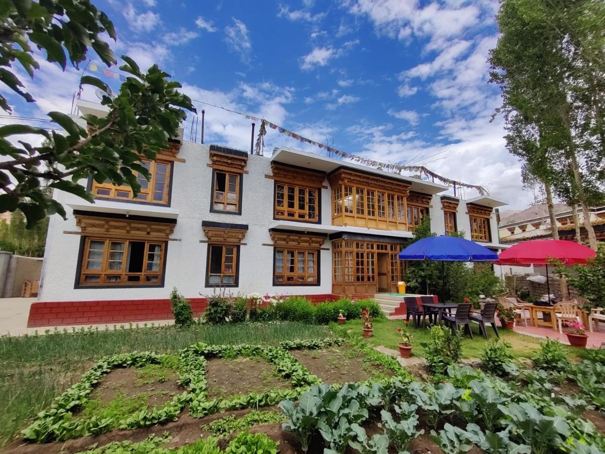 Jig Gyas Guest House เลห์ ภายนอก รูปภาพ